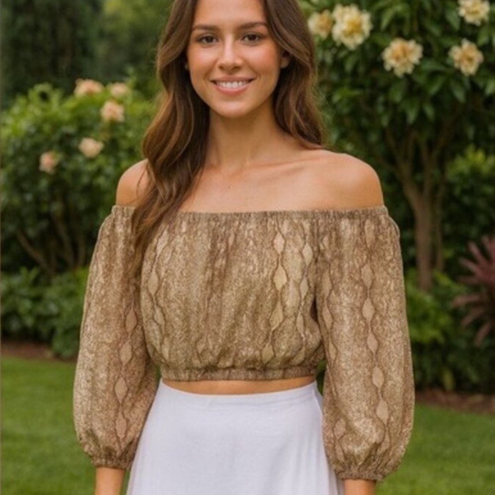 NWT ANDAMANE ANIMAL PRINT OFF-THE-SHOULDER CROP TOP  NEW WITH TAGS